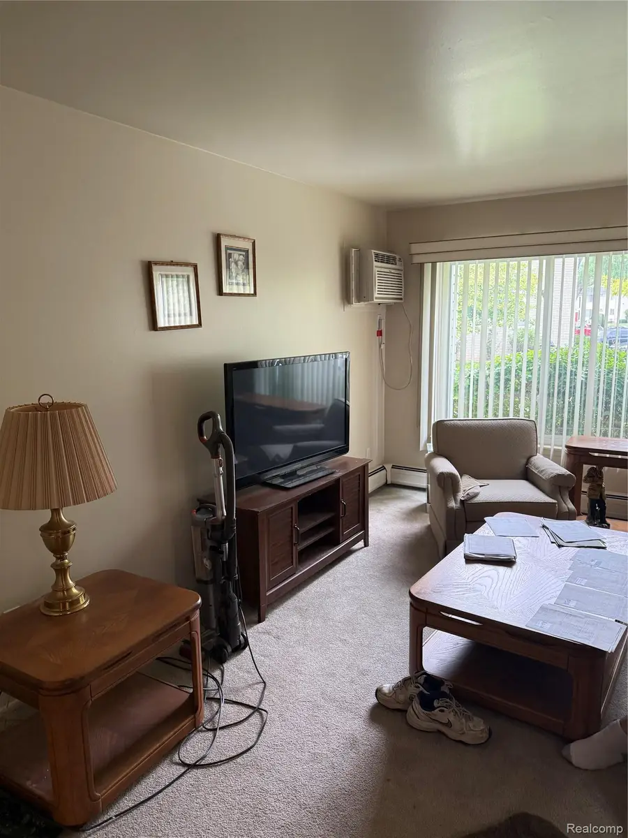 26790 Joy Road, Redford, MI 48239 - #2