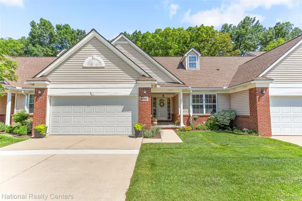6707 Cortland Avenue #35, Brighton, MI 48114
