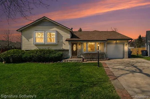 2067 Champagne Drive, AnnArbor, MI 48108