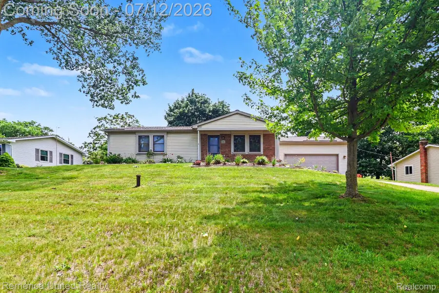 136 Endicott Drive, Howell, MI 48843 - #2