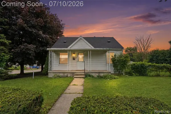 1642 Lathers Street, GardenCity, MI 48135