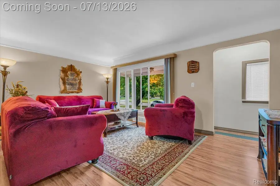 23430 Tireman Street, Dearborn Heights, MI 48127 - #2