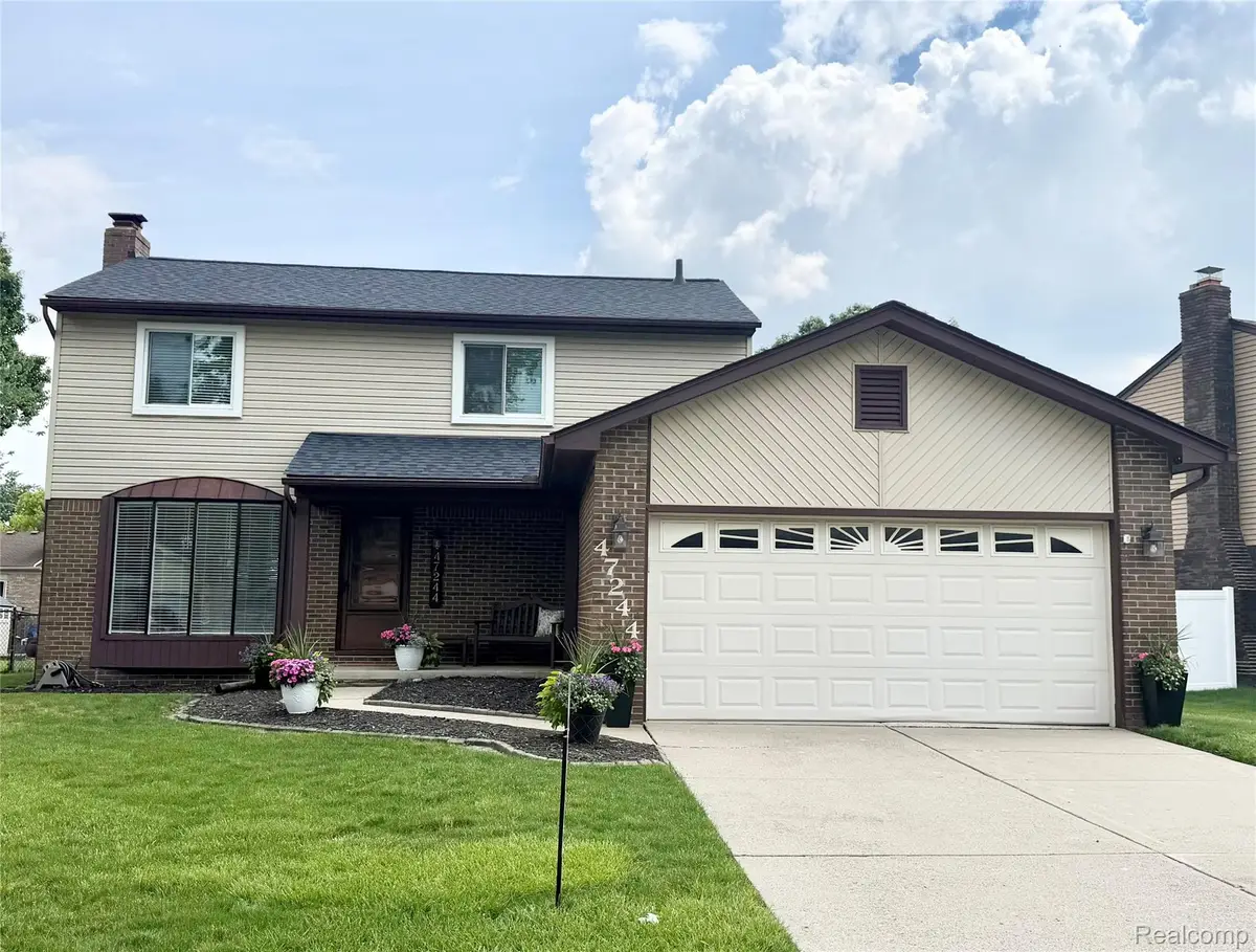 47244 Meadowbrook Drive, Macomb, MI 48044 - #1