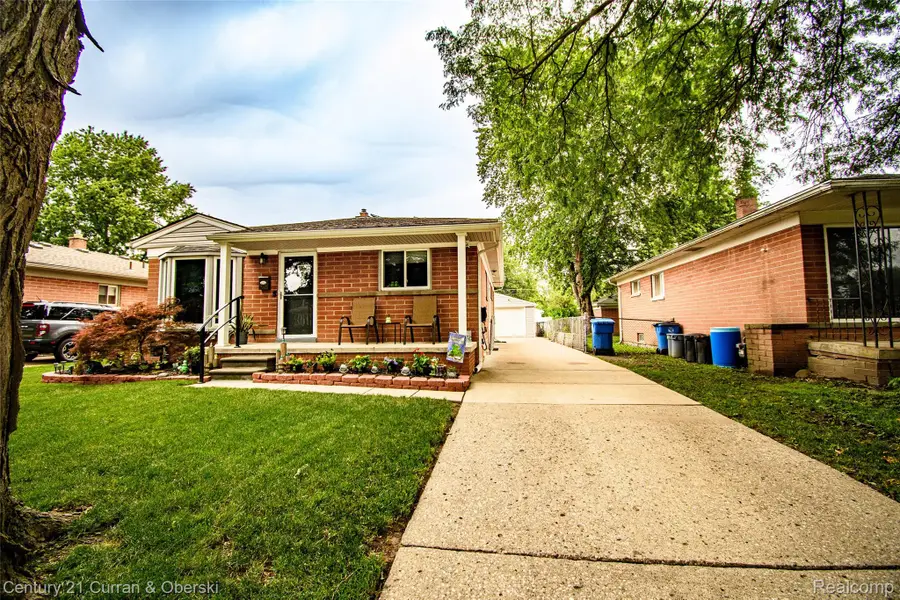 4209 Pardee Avenue, Dearborn Heights, MI 48125 - #3