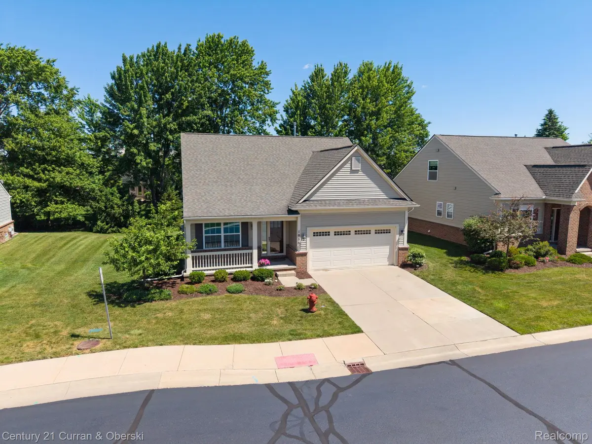 1086 Paddock Drive, South Lyon, MI 48178 - #1
