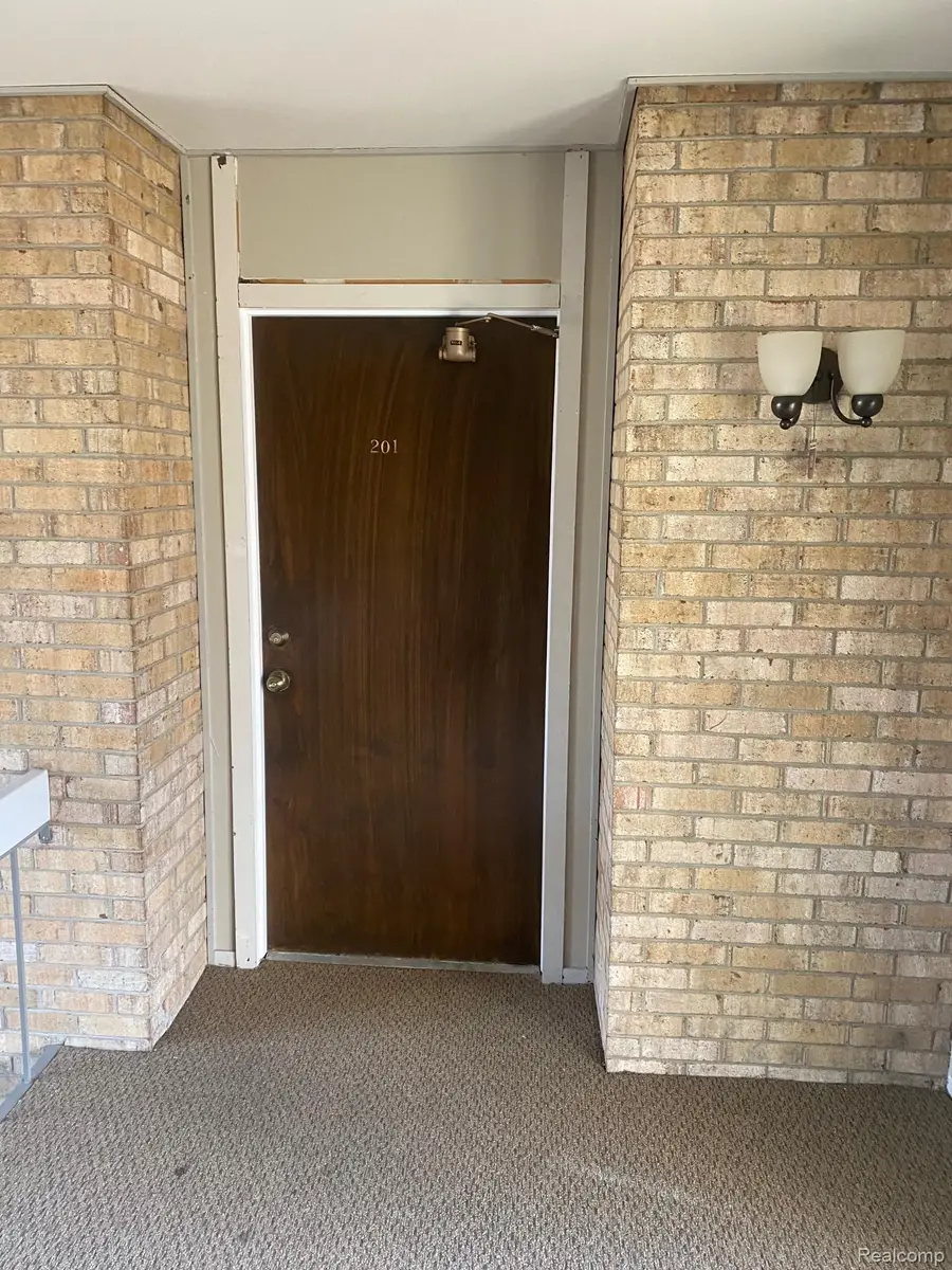 16150 N Park Drive #201, Southfield, MI 48075 - #2