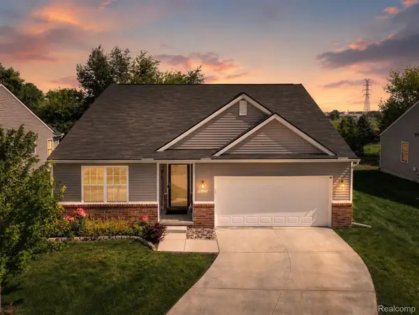 10125 Swan Lake Circle, Ypsilanti, MI 48197