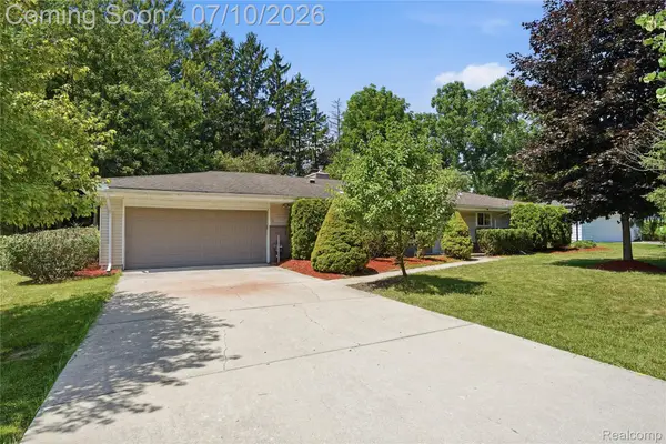 7264 S Tratham Court, WestBloomfield, MI 48322