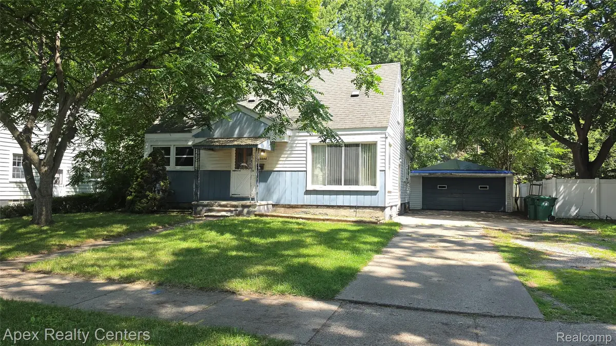 32246 Rosslyn Avenue, Garden City, MI 48135 - #1