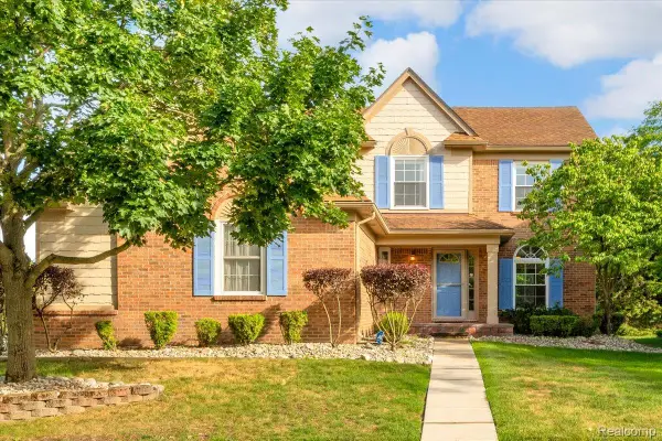 34903 Pennington Drive, FarmingtonHills, MI 48335