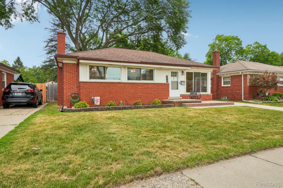 609 Lerner Avenue, Clawson, MI 48017 - #3