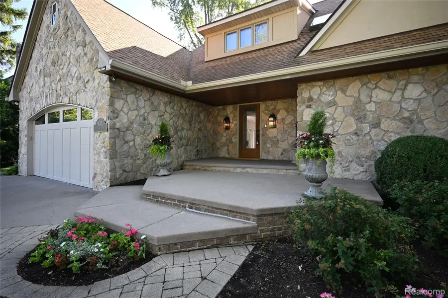 935 Pleasant Street, Birmingham, MI 48009 - #2