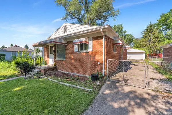 5320 Bedford Street, DearbornHeights, MI 48125