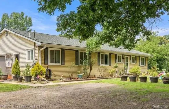 2650 N Lake George Road, Metamora, MI 48455 - #1