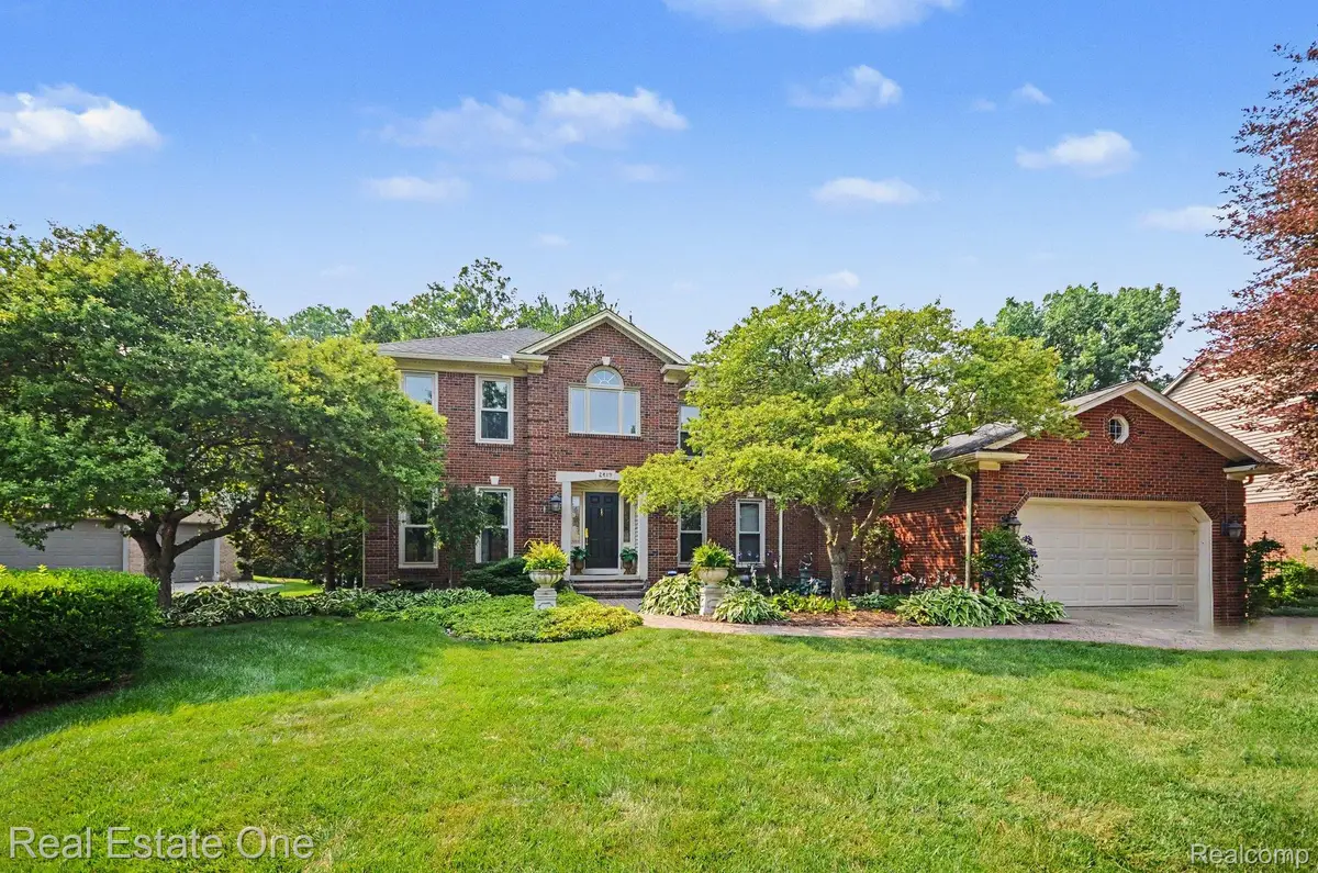 2819 Bywater Drive, Troy, MI 48085 - #1