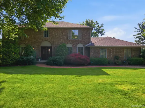 28854 Eton Glen, FarmingtonHills, MI 48331