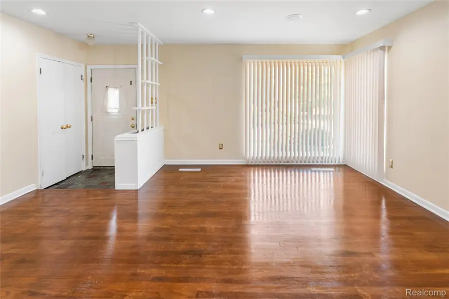 20540 Sunderland Road, Detroit, MI 48219 - #3