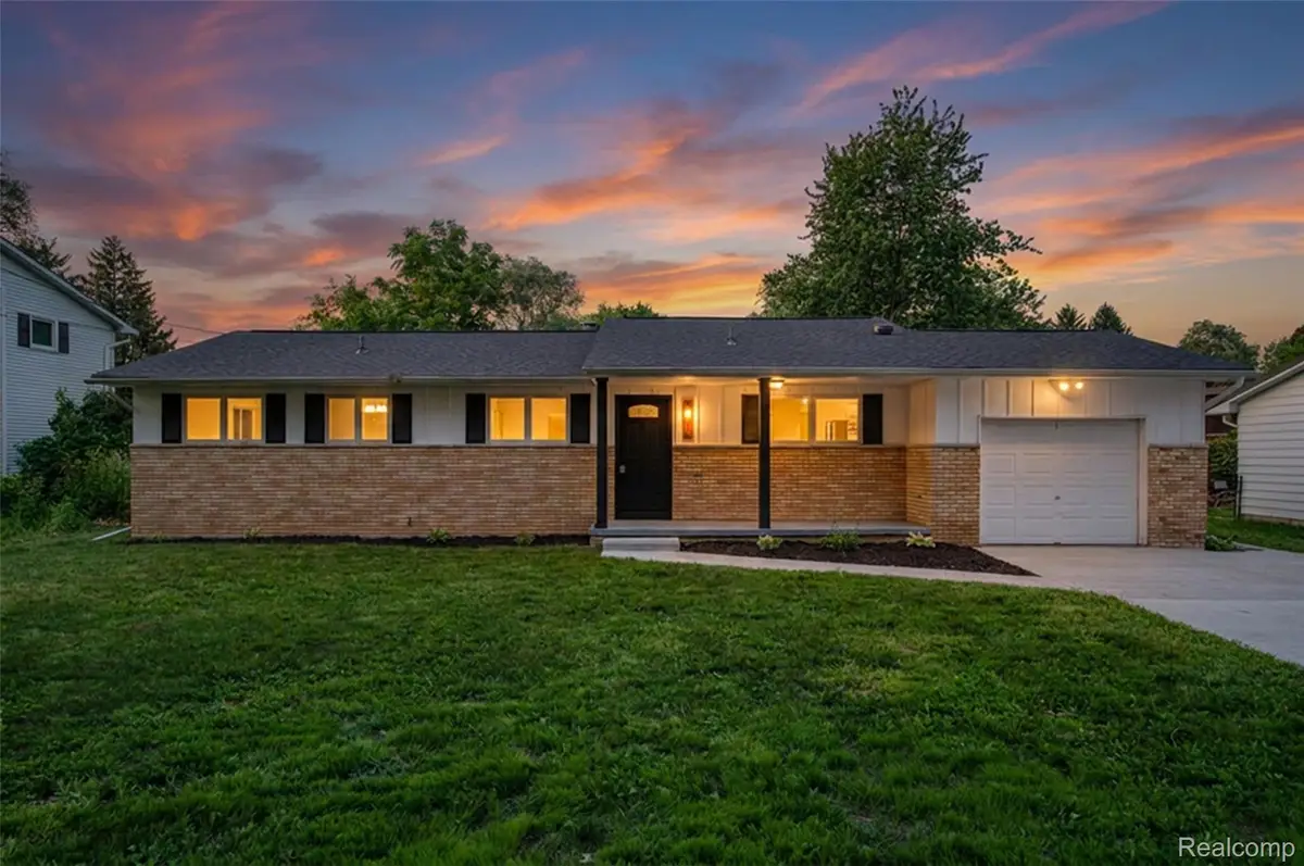 6201 Lerner Way, Lansing, MI 48911 - #1