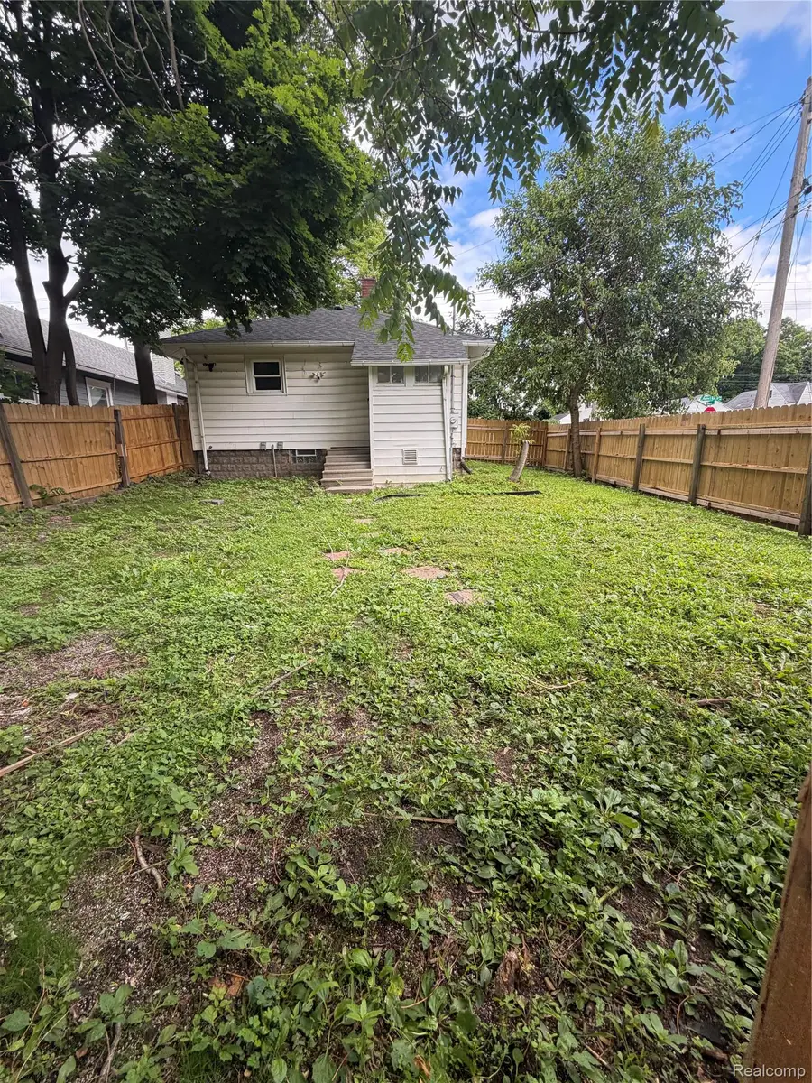 1127 N Martin Luther King Jr. Boulevard, Lansing, MI 48915 - #3