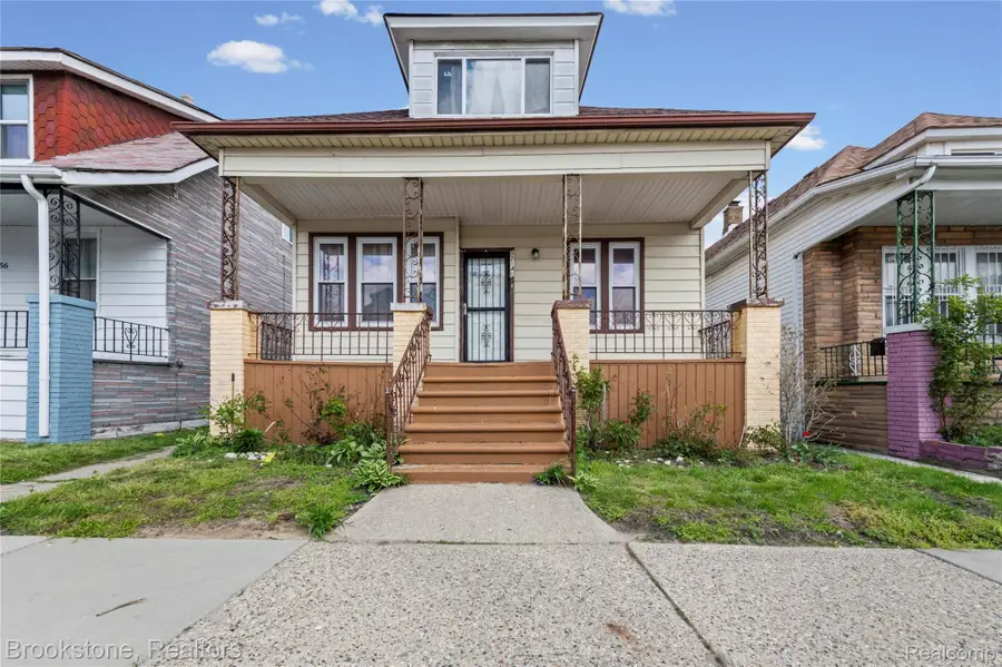 12140 Mitchell Street, Hamtramck, MI 48212 - #2