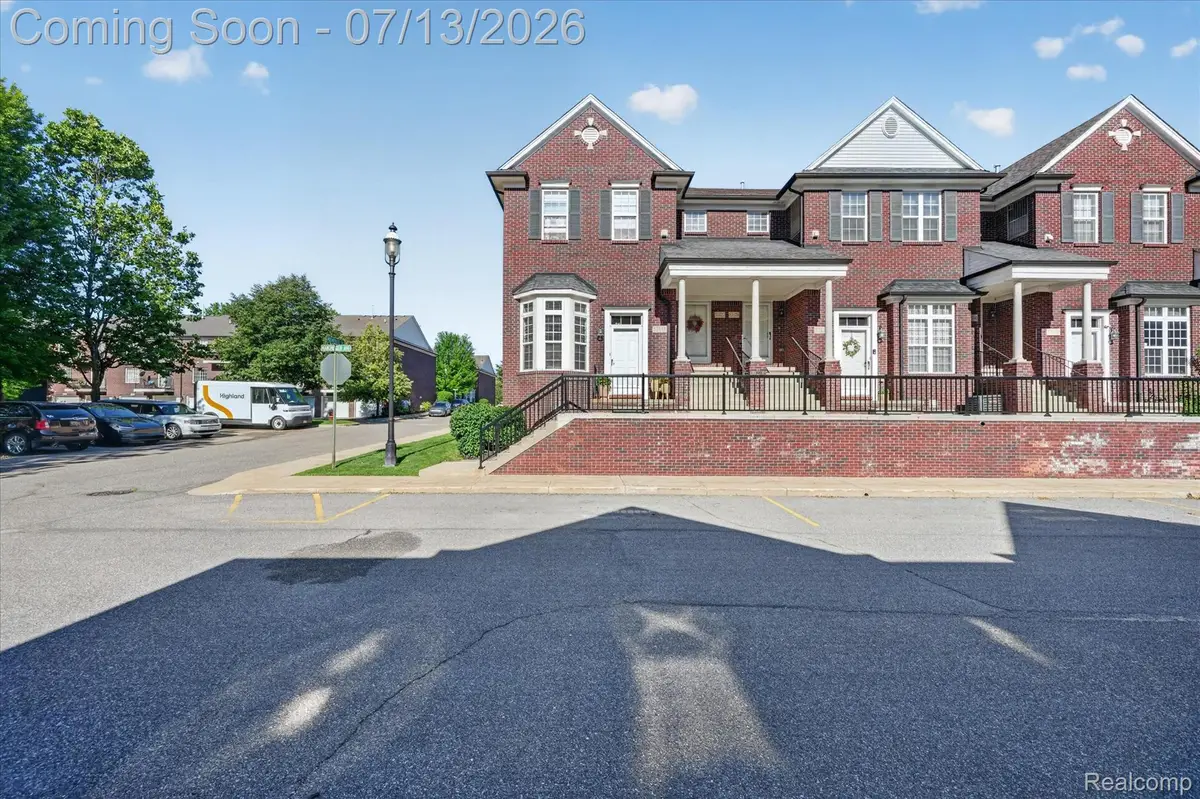 53118 Providence Drive E #41, Utica, MI 48316 - #1