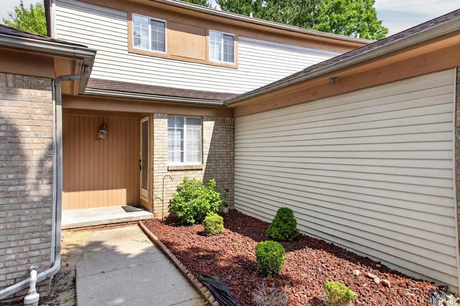 6384 Hunter Pointe Street, Westland, MI 48185 - #2