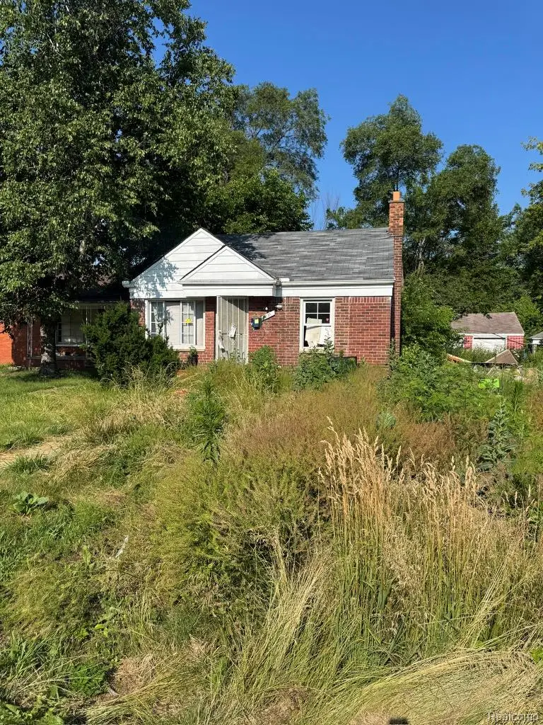 18811 Kelly Road, Detroit, MI 48224 - #1