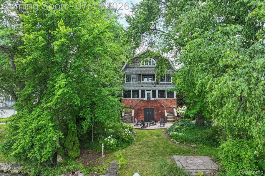 6420 Commerce Road, West Bloomfield, MI 48324 - #3