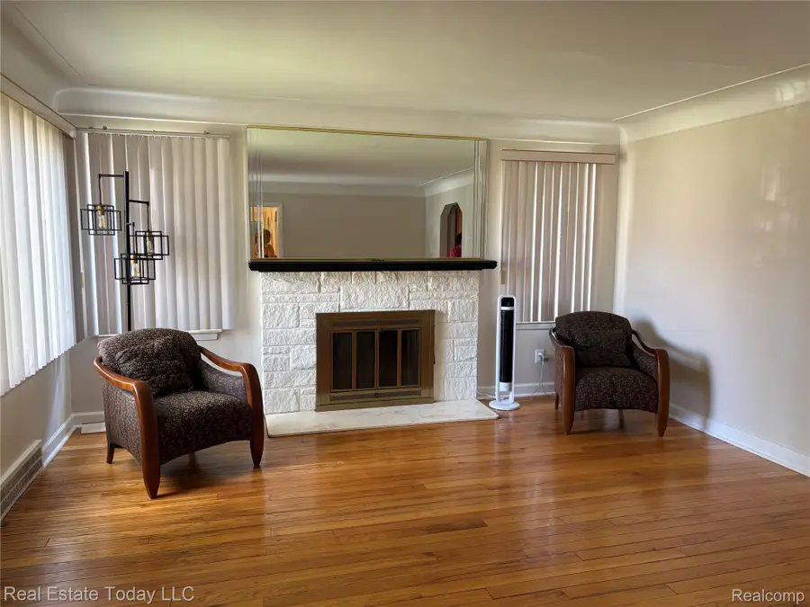 16557 Braile Street S, Detroit, MI 48219 - #2