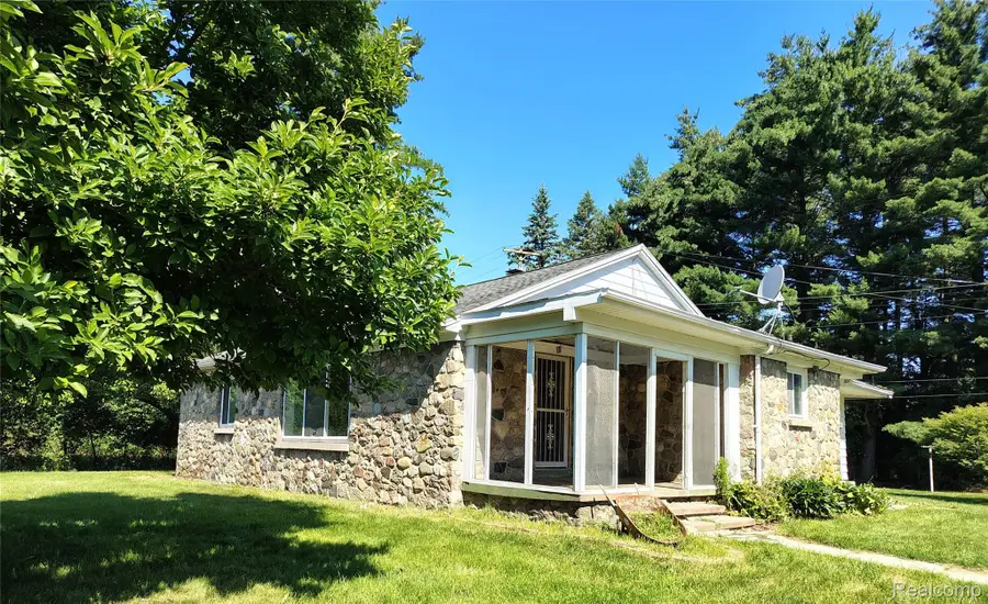 5600 Hemingway Lake Road, Otter Lake, MI 48464 - #2