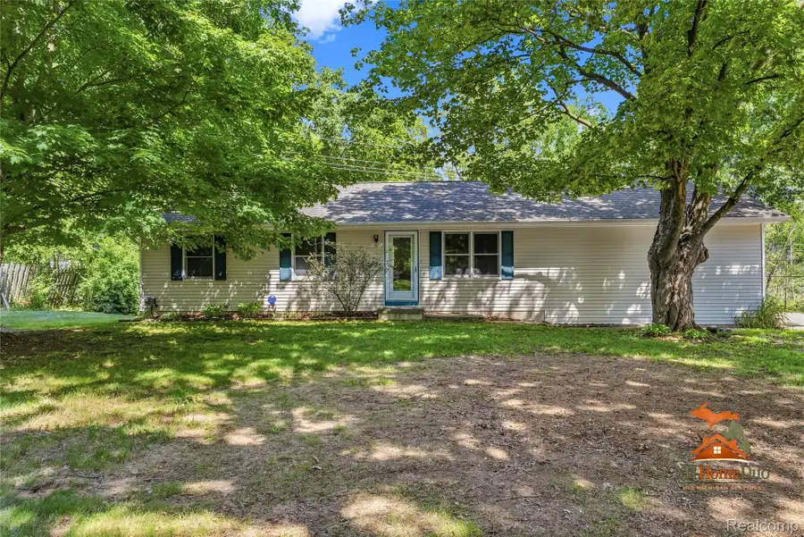 11231 Mcgregor Road, Pinckney, MI 48169 - #3