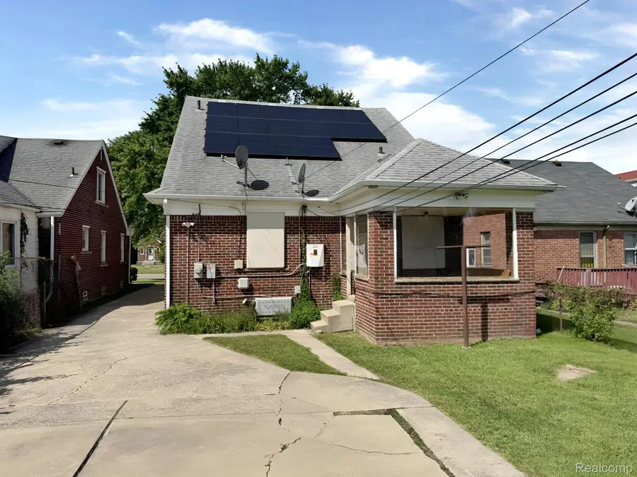 18700 Whitcomb Street, Detroit, MI 48235 - #3