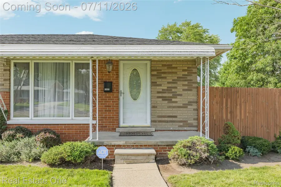11927 Engleman Road, Warren, MI 48089 - #3