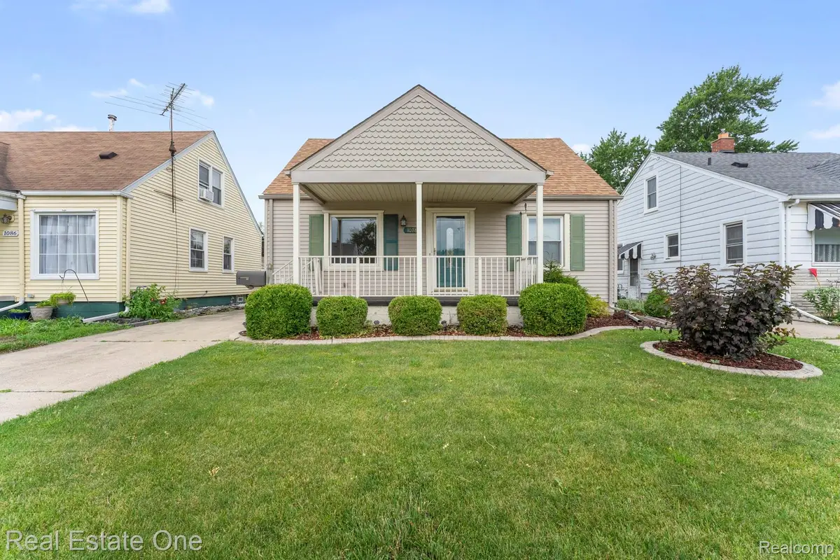 1078 10th Street, Wyandotte, MI 48192 - #1