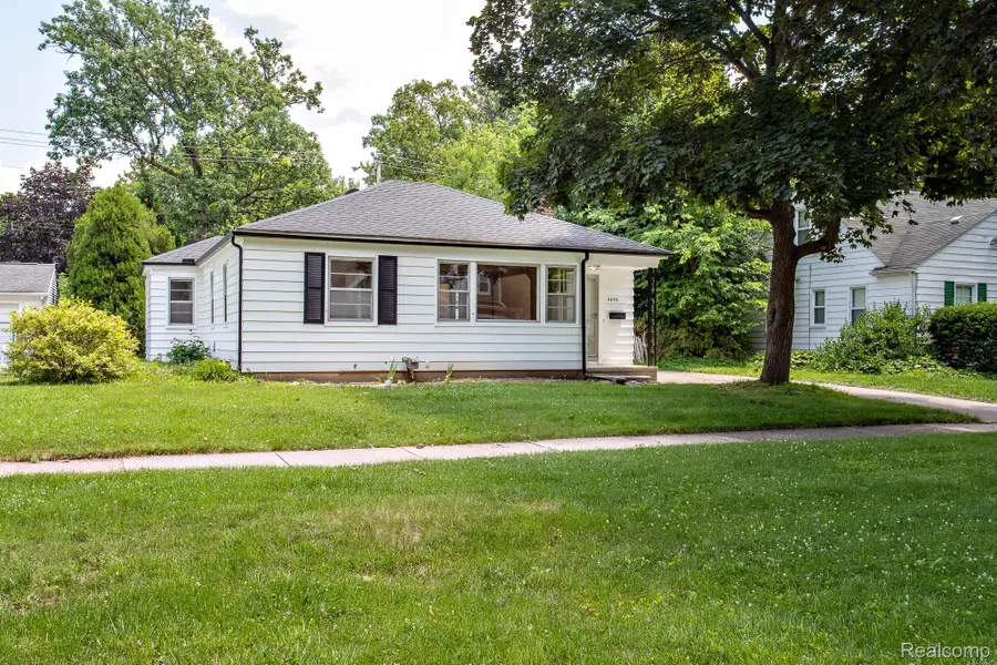 4056 Robina Avenue, Berkley, MI 48072 - #2