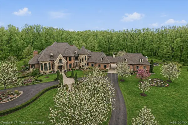 11479 Clyde Road, Fenton, MI 48430