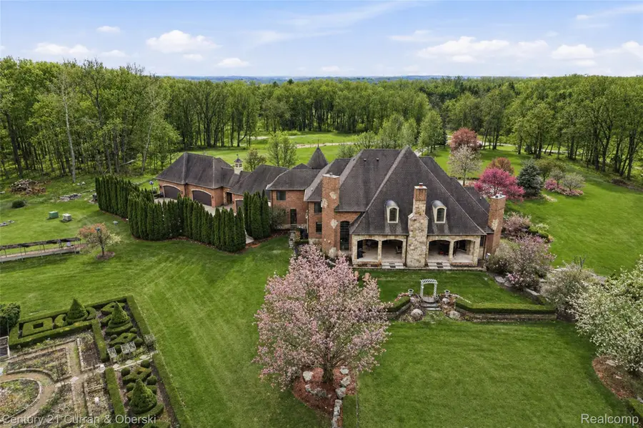 11479 Clyde Road, Fenton, MI 48430 - #2