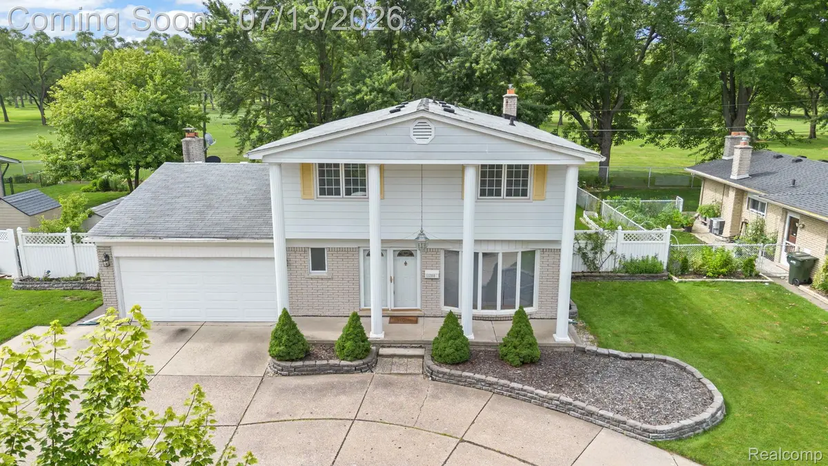 11280 Mandale Drive, Sterling Heights, MI 48312 - #1