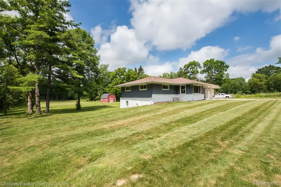 2992 Old Plank Road, Milford, MI 48381 - #2