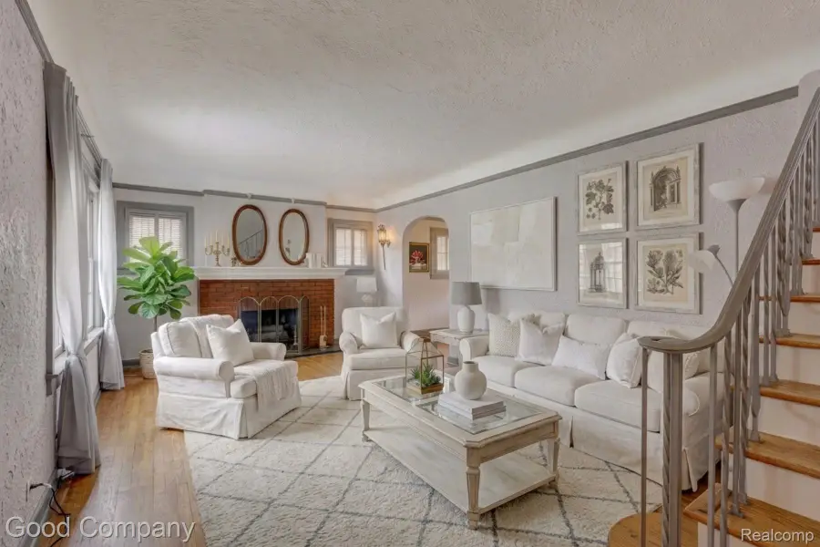 6464 Coleman Street, Dearborn, MI 48126 - #2