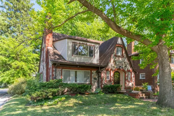 16614 Edinborough Road, Detroit, MI 48219
