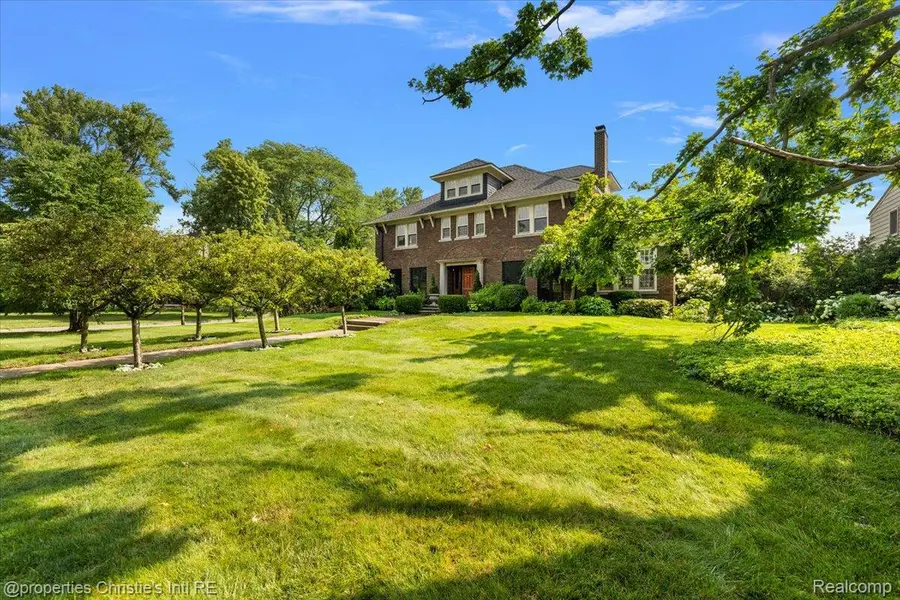 1264 Buckingham Road, Grosse Pointe Park, MI 48230 - #2