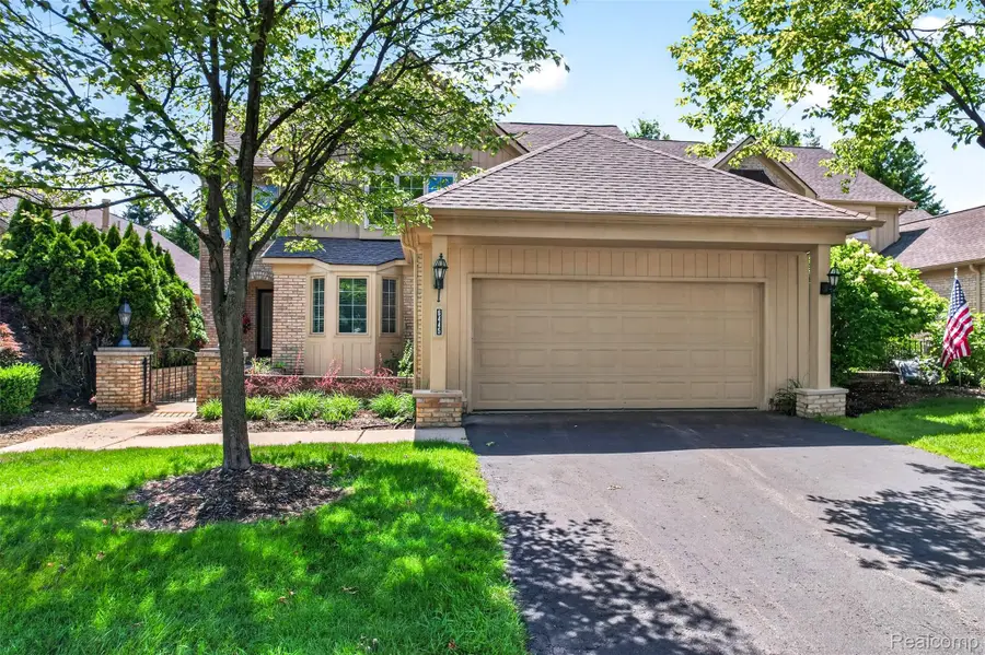 6445 Noble Road, West Bloomfield, MI 48322 - #3