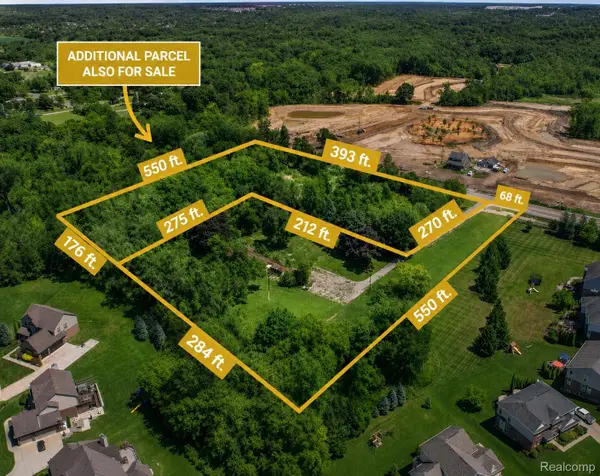 27483 Pontiac Trail, SouthLyon, MI 48178