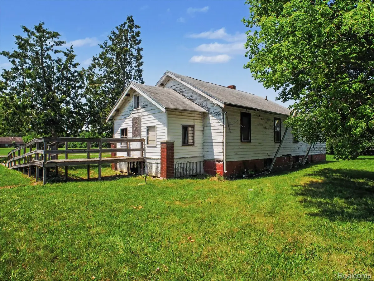 3009 Janes Avenue, Saginaw, MI 48601 - #1
