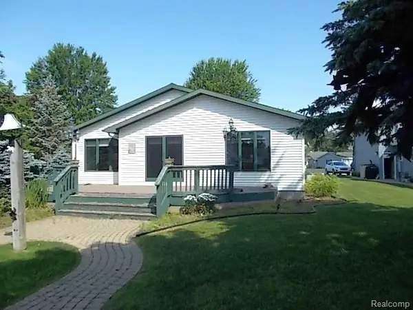 119 Pocahontas Trail, Prudenville, MI 48651