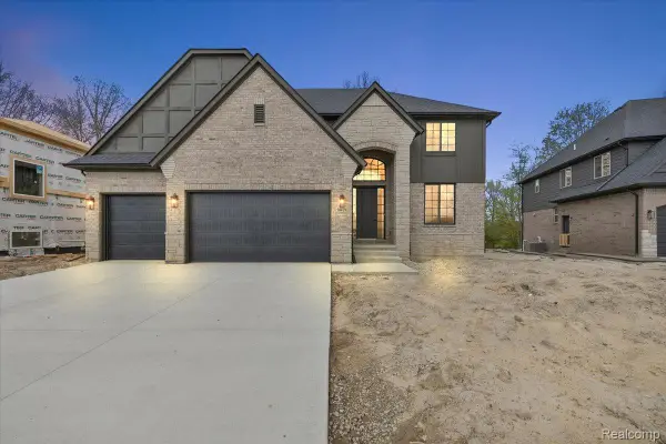 50419 Arcadia Drive, Macomb, MI 48042