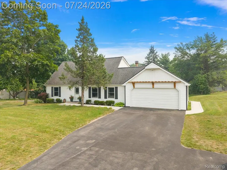 3365 Maybee Road, Lake Orion, MI 48359 - #3