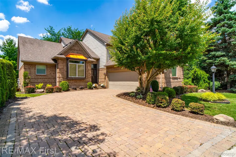 44215 Riverview Ridge Drive, Clinton, MI 48038 - #2