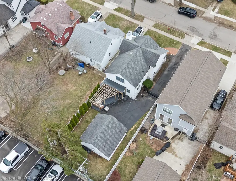 16268 Kirkshire Avenue, Beverly Hills, MI 48025 - #3